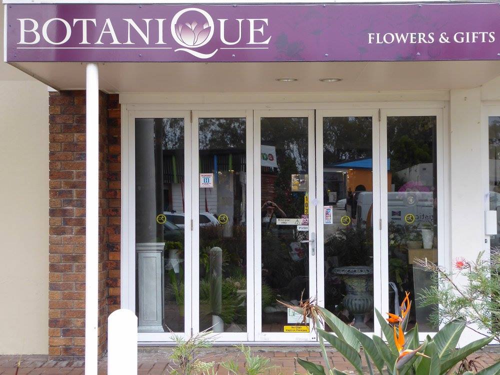 Botanique Flowers and Gifts