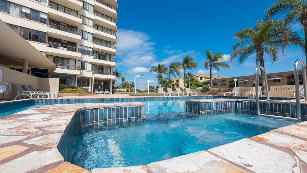 Southern Cross Apartments Burleigh Heads